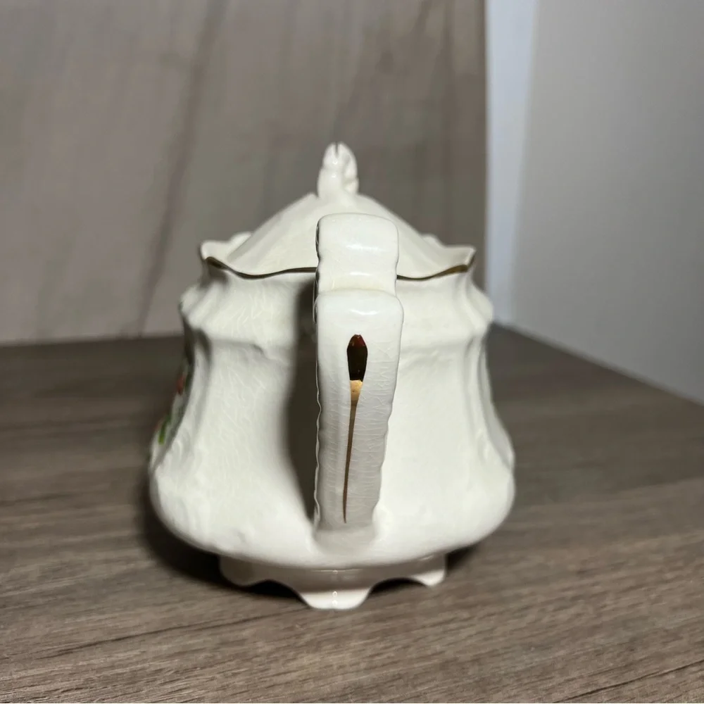 Vintage Rare Arthur Wood England Strawberry teapot